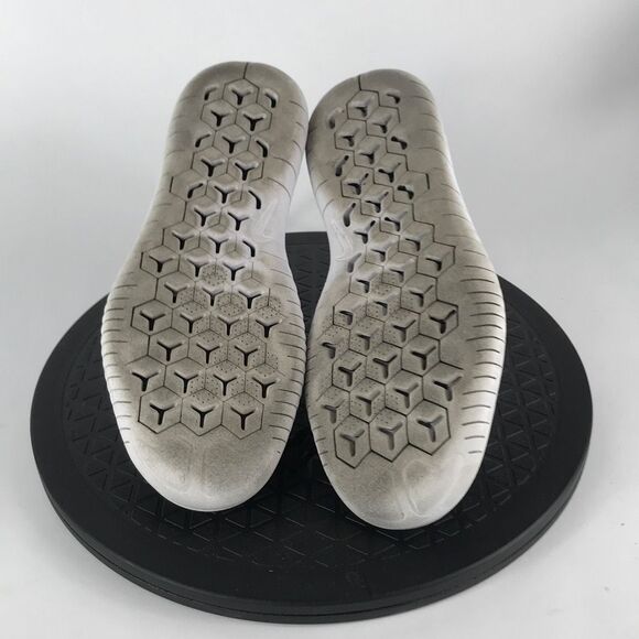 Nike Free RN Flyknit Oreo Black/White Running Shoes 942839-101 Women’s Size 7 - Picture 10 of 12